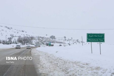 برف و باران در محورهای ۱۷ استان/ جاده چالوس و آزادراه تهران – شمال تا سه‌شنبه مسدود شد