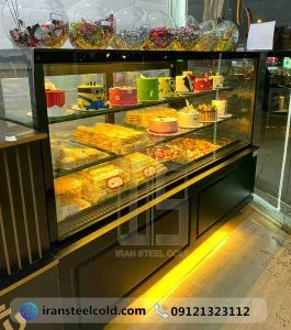 قهوه تجهیزات کافی شاپ و اهمیت یخچال شو کیک