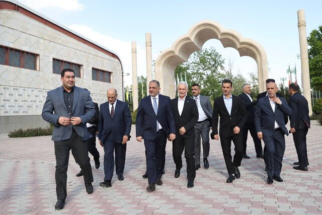 حضور جوانان و ورزشکاران عراقی در فدراسیون کشتی